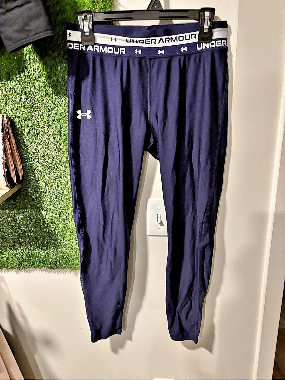 Under Armour Women's Blue Athletic Leggings